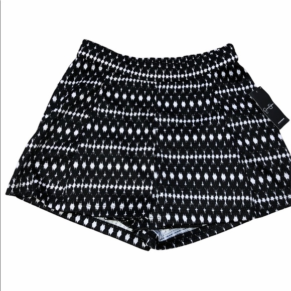 Jessica Simpson size xsmall black & white shorts - Picture 1 of 5